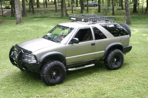 Product picture CHEVROLET BLAZER OWNERS MANUAL 1993-1999 DOWNLOAD