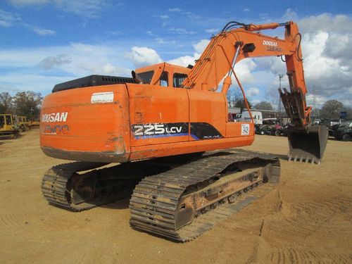 Product picture DAEWOO / DOOSAN SOLAR 225LC-V CRAWLER EXCAVATOR SERVICE REPAIR MANUAL