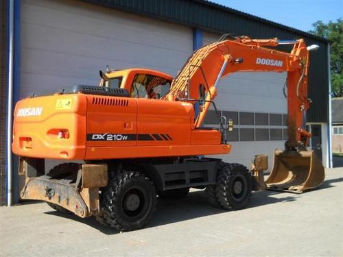 Product picture DOOSAN DX210W WHEEL EXCAVATOR SERVICE REPAIR MANUAL